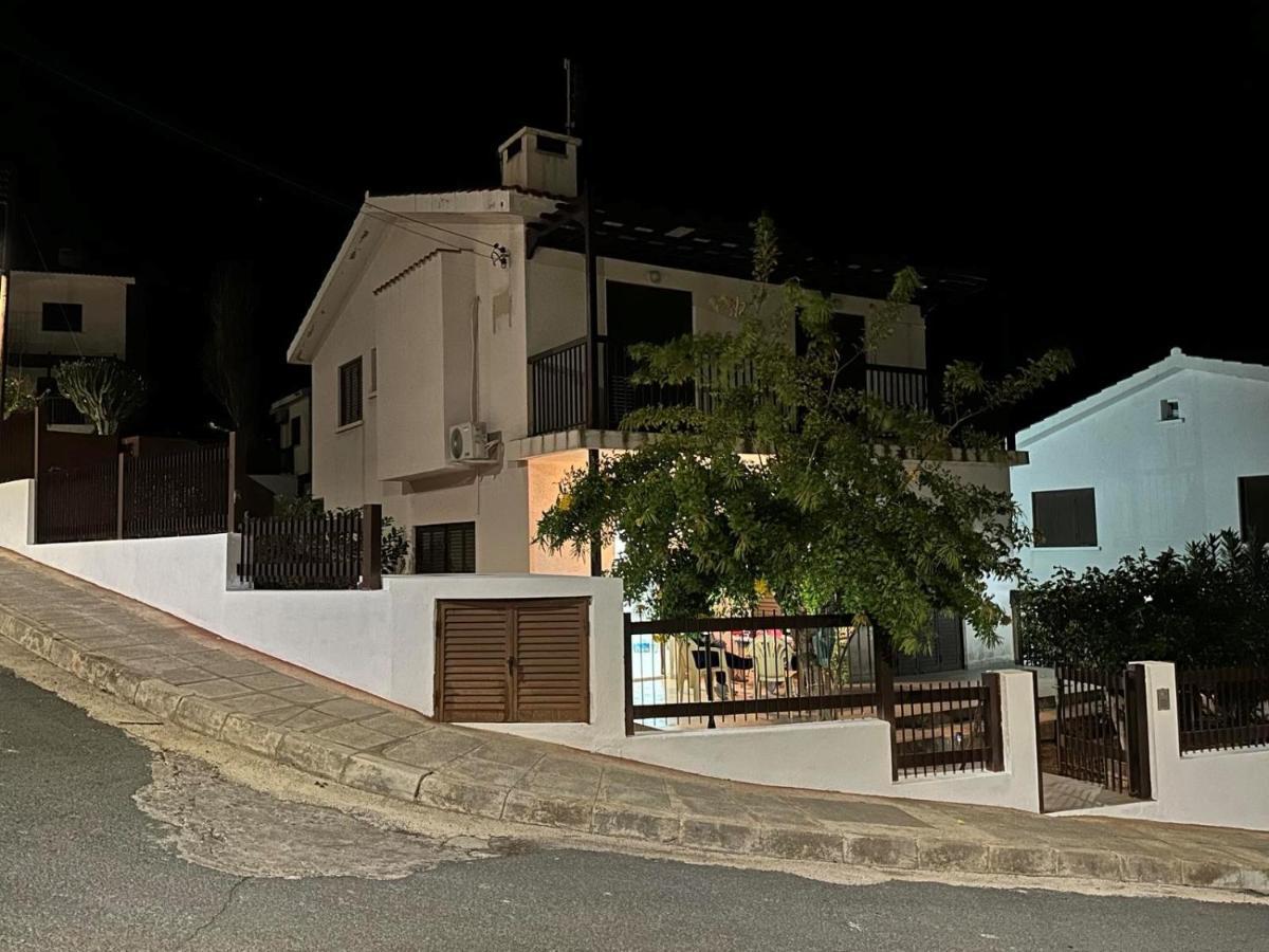 Seaclusion Vacation Villa Помос Экстерьер фото