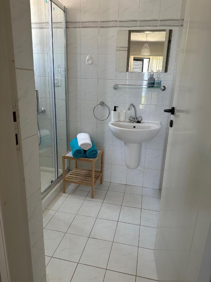 Seaclusion Vacation Villa Помос Экстерьер фото