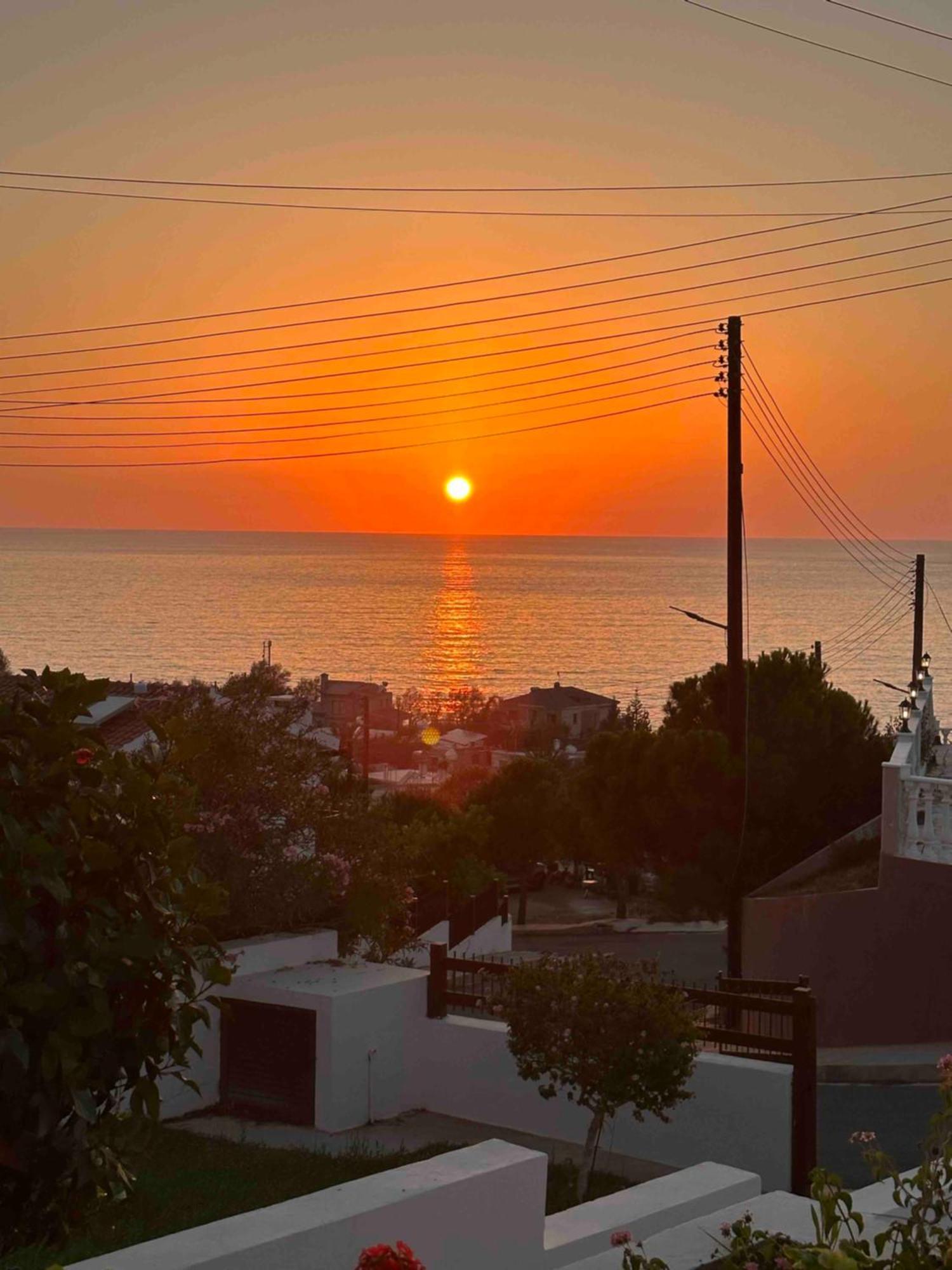 Seaclusion Vacation Villa Помос Экстерьер фото