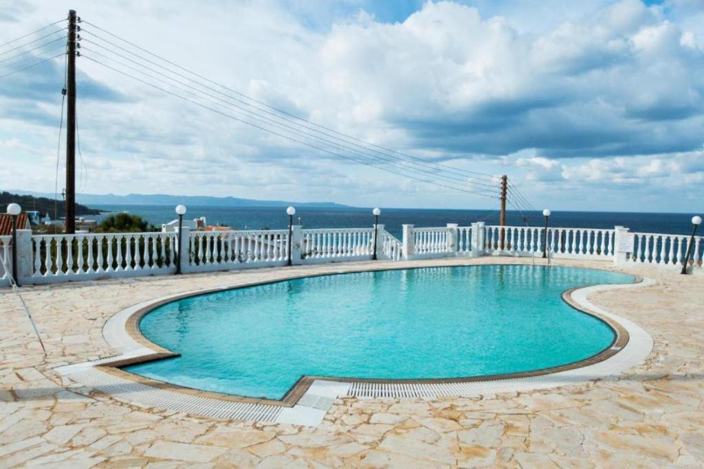 Seaclusion Vacation Villa Помос Экстерьер фото