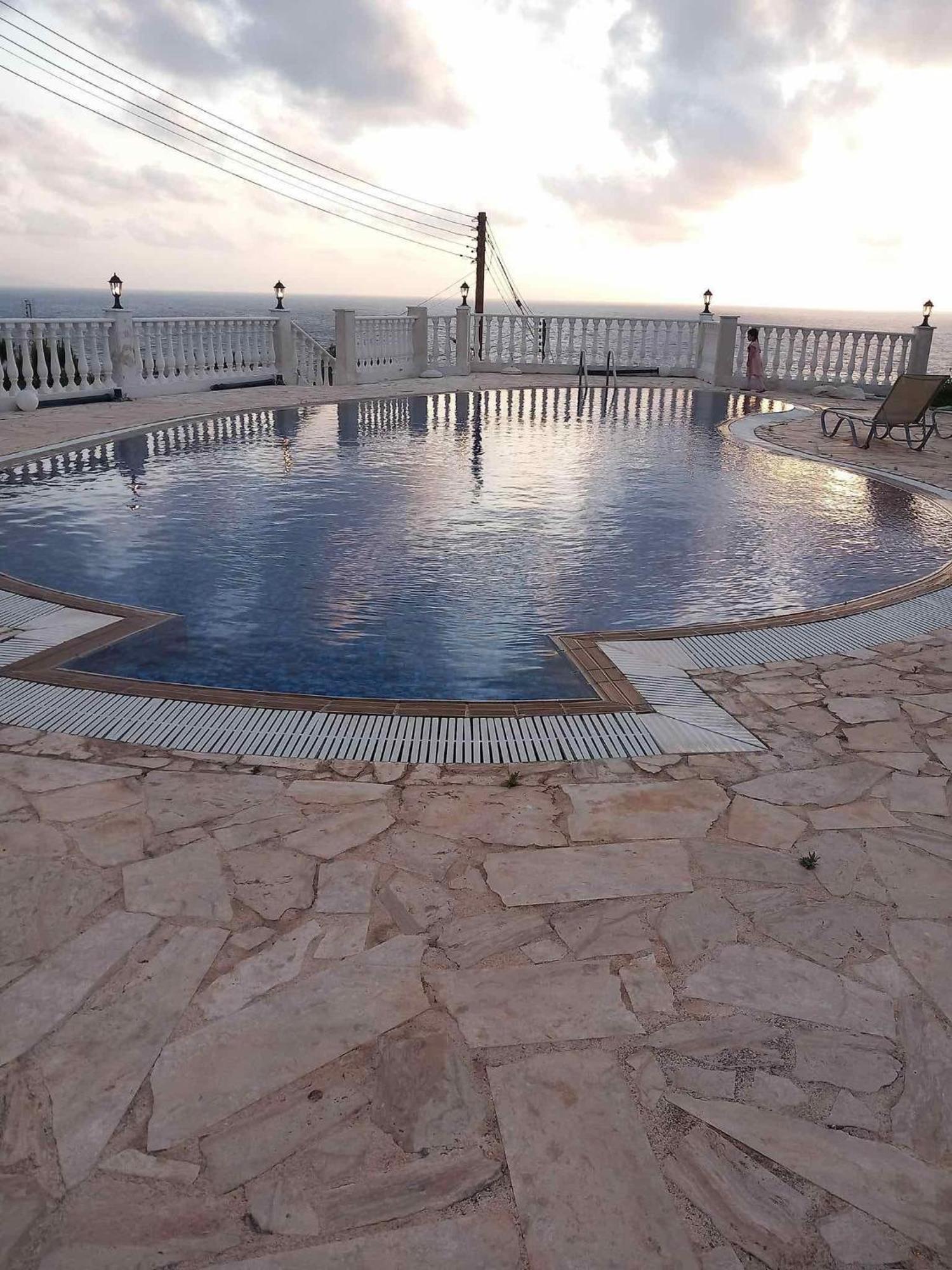 Seaclusion Vacation Villa Помос Экстерьер фото